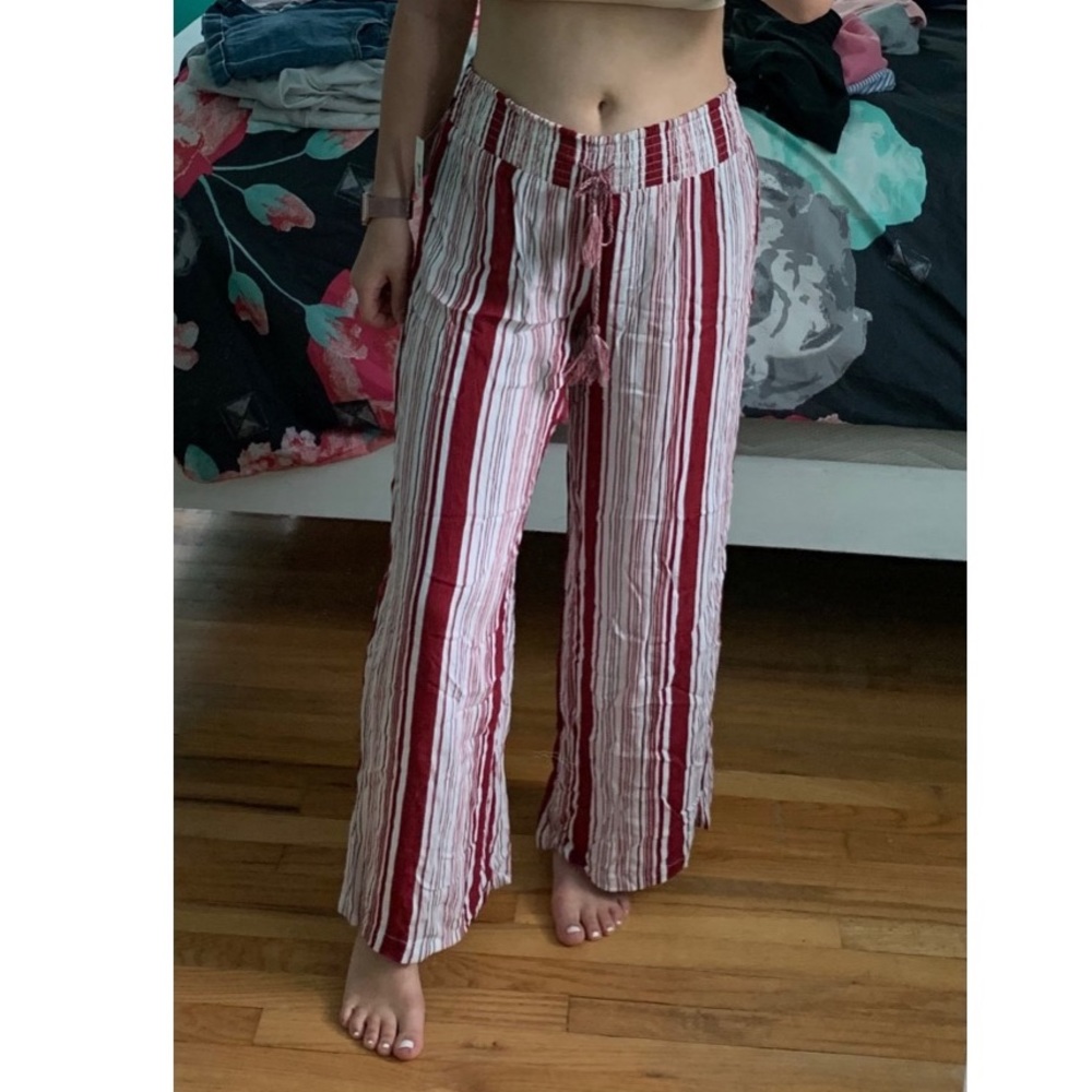 ❌SOLD❌New Red Striped Flowy Beach Pants